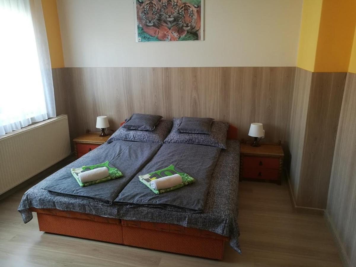 Apartment Revesz Харканы Экстерьер фото