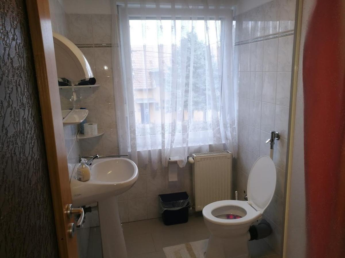 Apartment Revesz Харканы Экстерьер фото